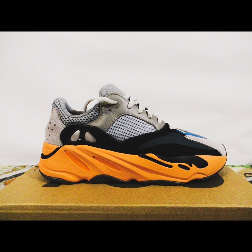 Sold :) Adidas Yeezy 700 ‘Wash Orange’ sz 10